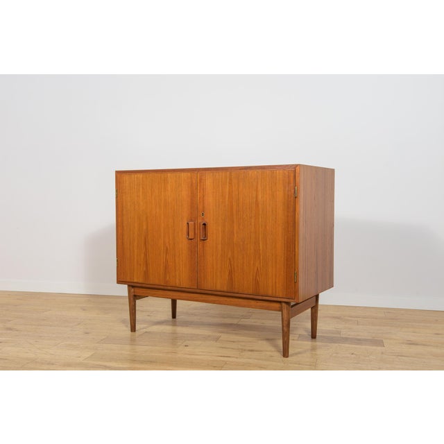 This small dresser was designed by Børge Mogensen and manufactured by the Danish furniture maker Søborg Møbelfabrik during...