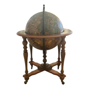 Vintage Wooden Globe-Shaped Liquor Cabinet From the Mid 20th Century