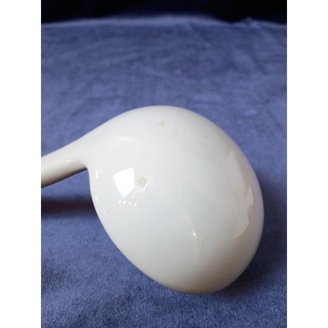 1960s Bordallo Pinheiro White Pear Soup Tureen 3 Piece Set With Ladle and Lid Portugese Majolica For Sale - Image 15 of 16