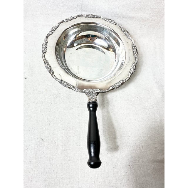 Oneida Vintage Oneida Silver Plated Chafing Dish For Sale - Image 4 of 8