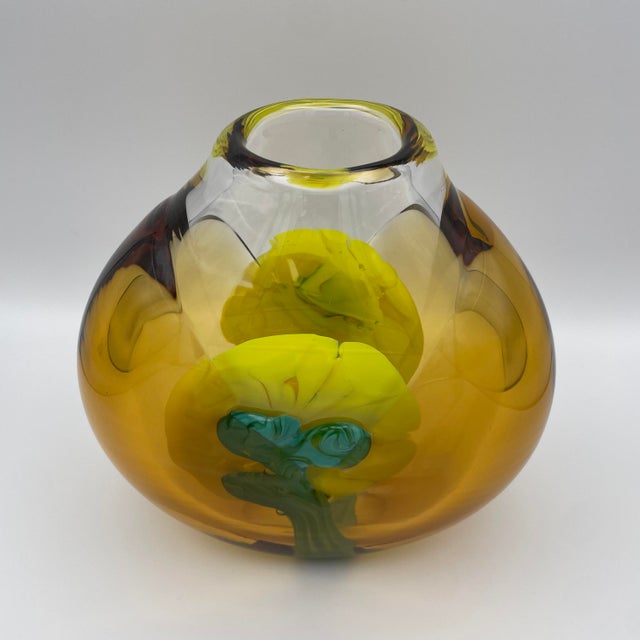 For sale is a spectacular, exquisite art glass vase from the world-renowned Moser manufactory (Karlovy Vary / Carlsbad,...