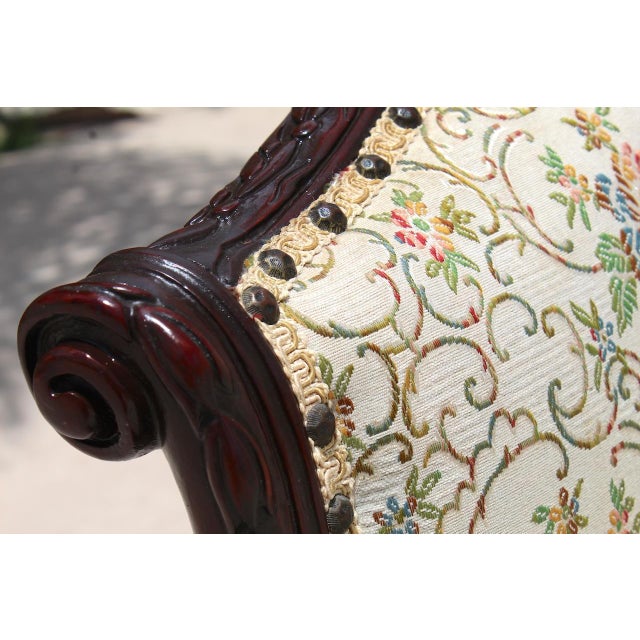 Antique French Louis XV Style Bergère Armchair – Hand-Carved Mahogany, Tufted Floral Upholstery, C. Late 19th Century For Sale - Image 15 of 18