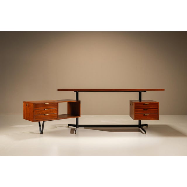 Mid-Century Modern Model T95 Desk by Osvaldo Borsani for Tecno, Italy, 1953 For Sale - Image 3 of 18