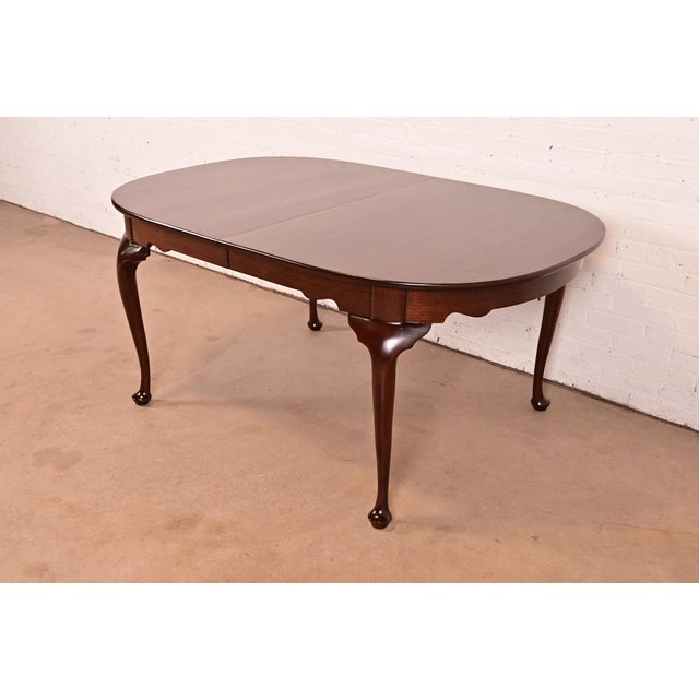 Henkel Harris Queen Anne Solid Mahogany Extension Dining Table, Newly Refinished For Sale - Image 9 of 15