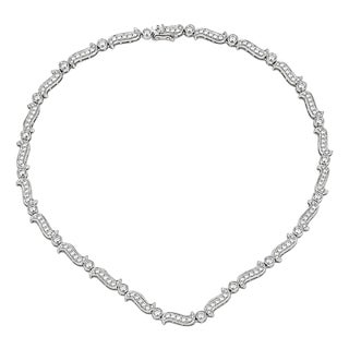 18k Diamond Necklace For Sale