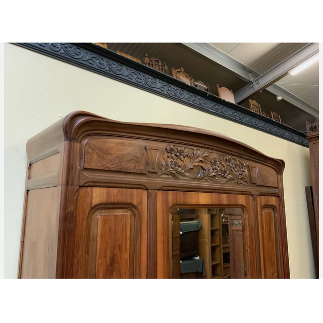 Antique Art Nouveau Wardrobe from École Nancy, 1910 For Sale - Image 6 of 9