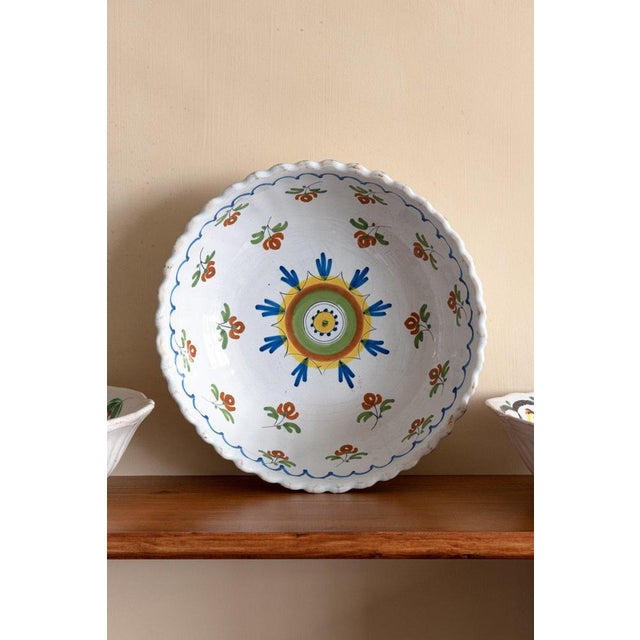 French Floral Serving Bowl, 1800s For Sale - Image 6 of 7