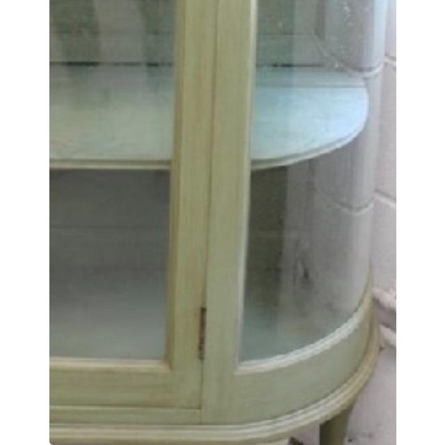 American Antique Paine Furniture Co. Of Boston 1920’s Green Display Cabinet For Sale - Image 3 of 11