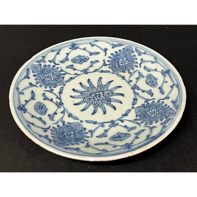 Chinese Art Porcelain Blue and White Porcelain Plate For Sale - Image 4 of 8