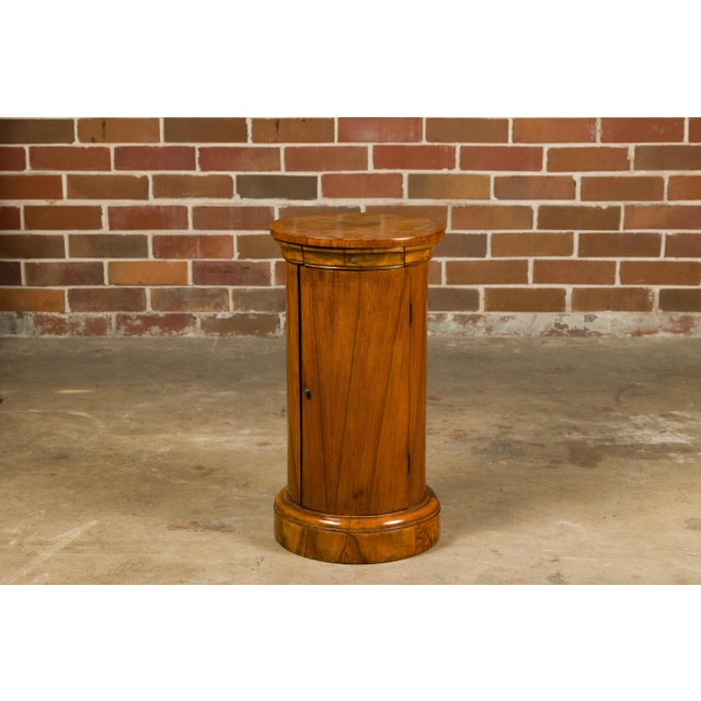 Italian 19th Century Walnut Drum Table with Single Door and Bookmatched Top For Sale - Image 4 of 11