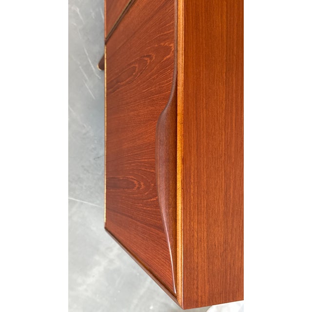 Brown Mid-Century Teak Dunvegan Sideboard by Tom Robertson for McIntosh, United Kingdom, 1960s For Sale - Image 8 of 18