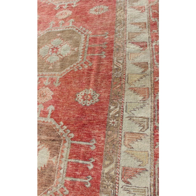 Textile Vintage Turkish Oushak Rug With Geometric Medallions 4'5 X 7'7 For Sale - Image 7 of 10