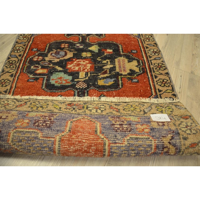 1960s Vintage Turkish Rug- 1′8″ × 3′1″ For Sale - Image 4 of 6