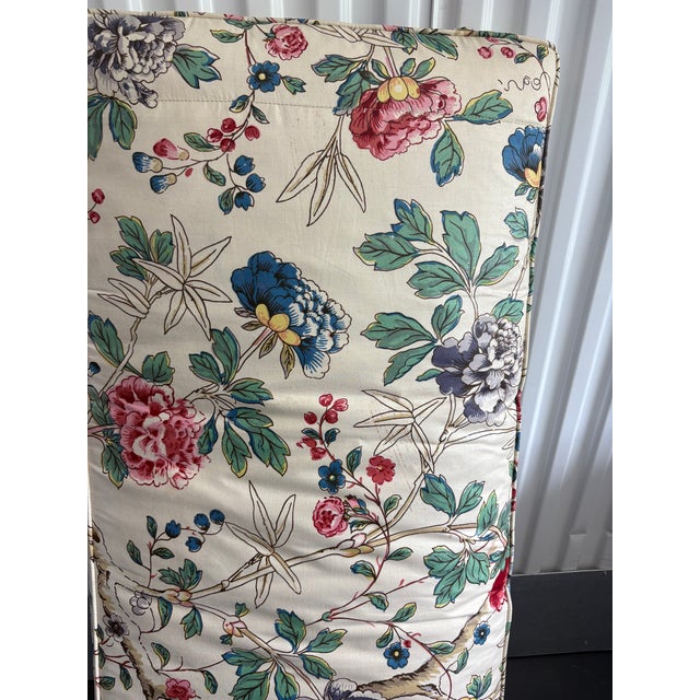 Hickory Chair Furniture Company Vintage Hickory Chair Chinese Chippendale Floral Upholsterered Camelback Sofas in Lee Jofa Fabric - A Pair For Sale - Image 4 of 12