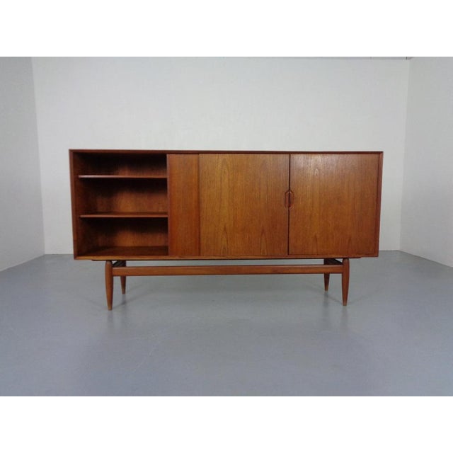 Mid-Century Modern Large Teak Sideboard by Henry Rosengren Hansen for Brande Møbelindustri, Denmark, 1950s For Sale - Image 3 of 18