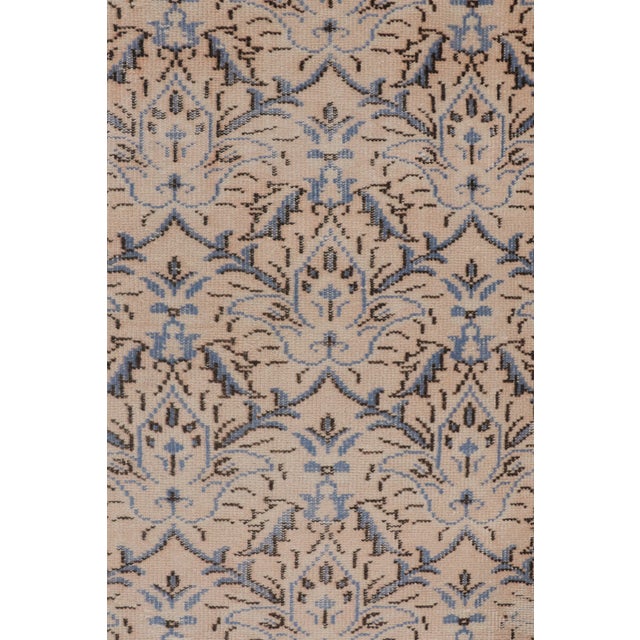 1950s Vintage Distressed Runner Rug, Cream Pink With All-Over Florals – Rug & Kilim For Sale - Image 5 of 7