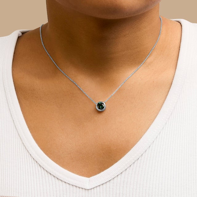 .925 Sterling Silver 7MM Bezel Set Created Green Emerald Pendant Necklace - 18" Inches For Sale - Image 4 of 5