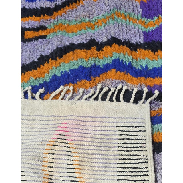 Moroccan Abstract Boujad Wool Rug - 9.5 X 5.7 Ft For Sale - Image 4 of 6