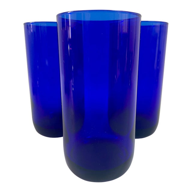 Vintage Libbey Cobalt Blue Metropolitan Tall Glass Tumbler Glassware - Set of 3 For Sale