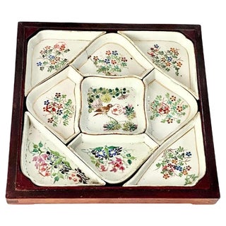 Small Porcelain Serving Bowls in Wooden Box, China, 19th Century, Set of 10 For Sale