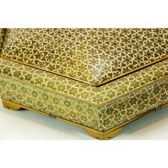 Large Anglo Indian Mosaic Inlaid Jewelry Hexagonal Box 1950s For Sale - Image 10 of 12