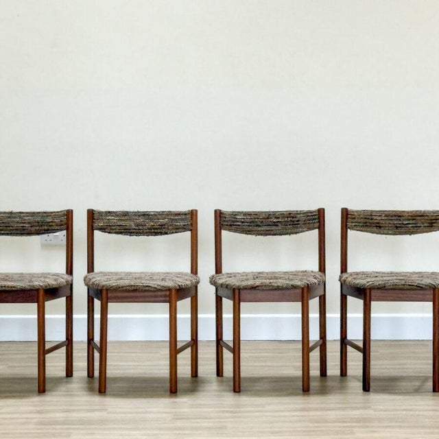 Small Round Extending Dining Table and Chairs by Tom Robertson for Mcintosh, 1970s, Set of 5 For Sale - Image 15 of 17