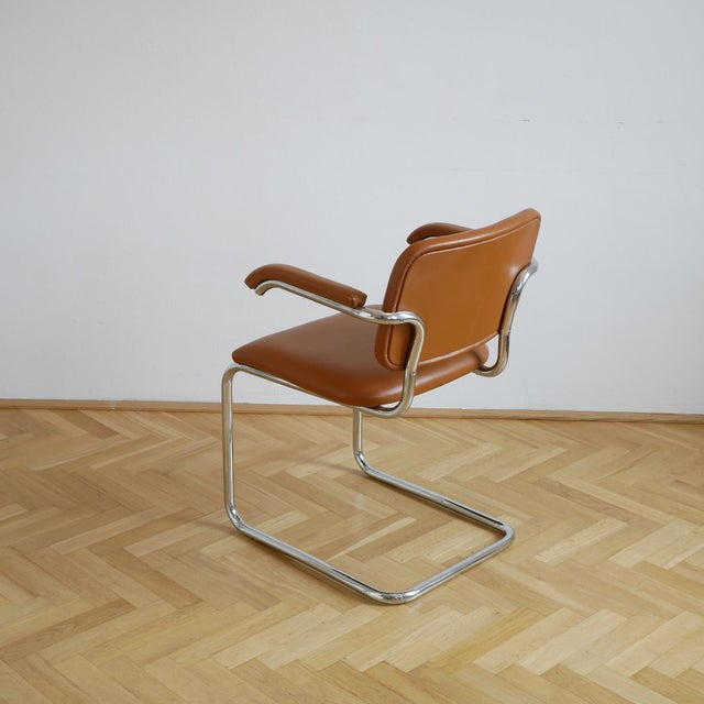 Metal Cantilever Chair in Viennese Wickerwork by Marcel Breuer for Gavina, 1960s For Sale - Image 7 of 11