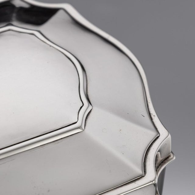 20th Century English Silver Casket, Sheffield, 1915 For Sale - Image 11 of 18