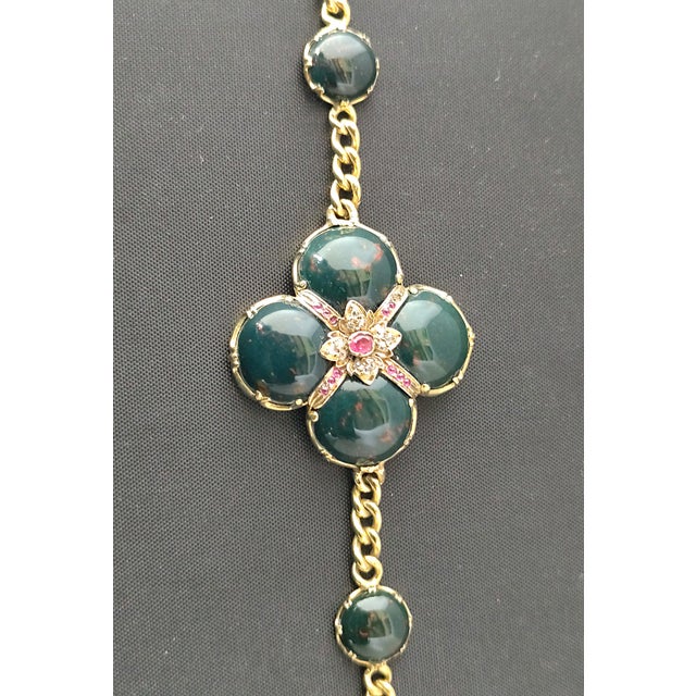 Antique Bracelet in 18k Gold and Heliotrope Jasper, 1890s For Sale - Image 4 of 6