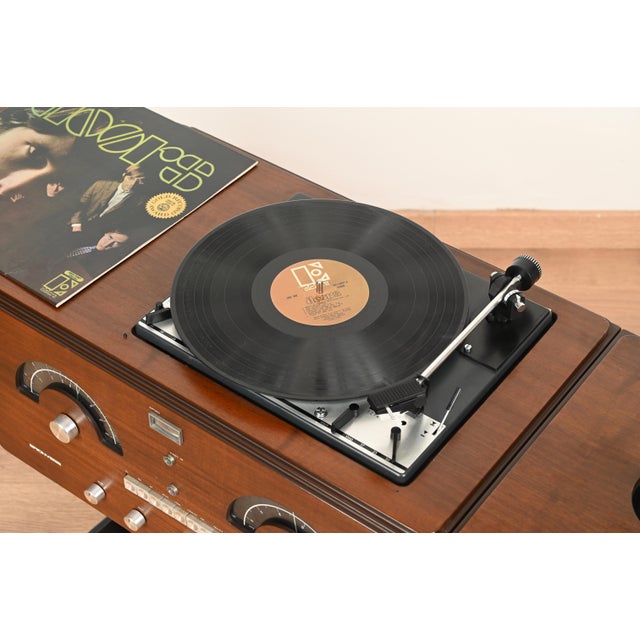 Metal Walnut Brionvega RR126 Radiophonograph Record Player attributed to Castiglioni, Italy, 1965 For Sale - Image 7 of 18