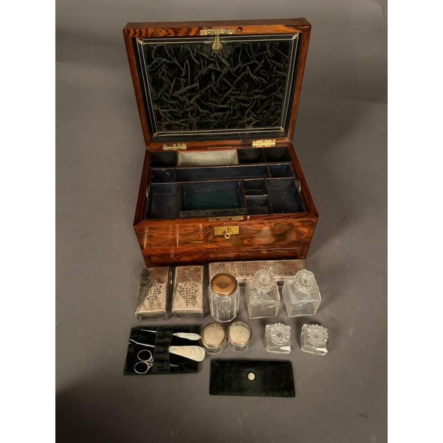 Excellent English ladies’ travel box in rosewood, signed Mechi and Bazin of London, dating to circa 1870. Finely crafted...
