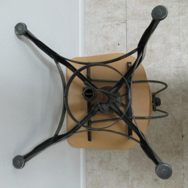 Beige Vintage Toledo Drafting Industrial Small Counter Swivel Bar Stool Chair AAA For Sale - Image 8 of 12