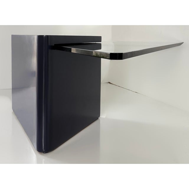 Lacquered Modern Triangle Coffee Tables With Glass, in Deep Midnight Blue 2 Aailable For Sale In Miami - Image 6 of 7