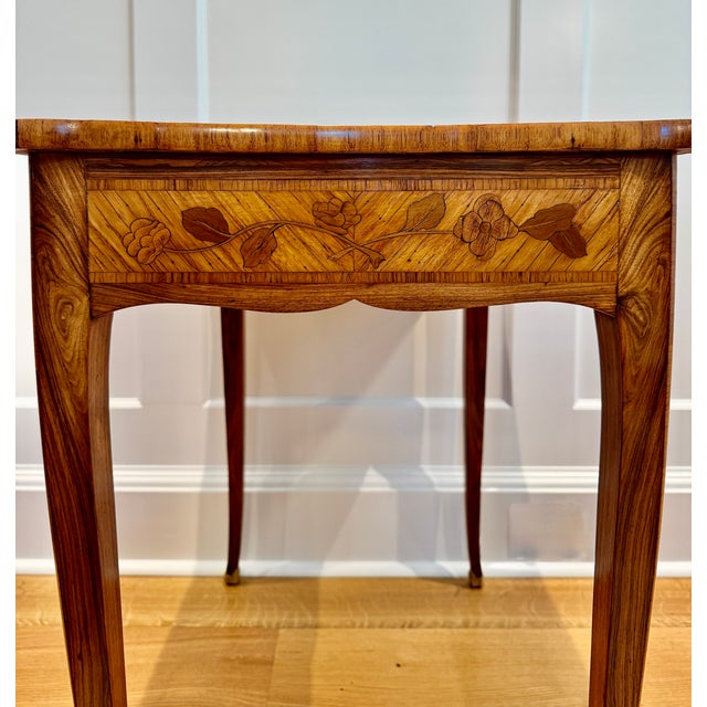 Antique French Louis XV Style Tulipwood Marquetry Writing Table or Side Table With Leather Top For Sale - Image 10 of 18