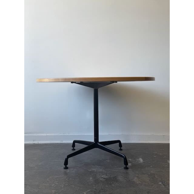 1980s Eames Herman Miller Aluminum Group Dining Table For Sale In Los Angeles - Image 6 of 9