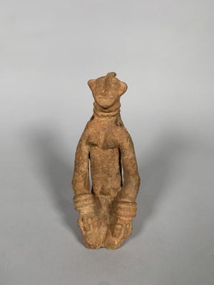 Bankoni statuette, Mali, 13th-15th century, terracotta, red ochre, African tribal art