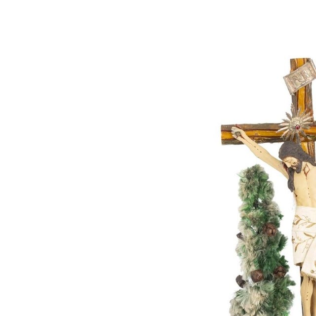 Sculpture and Imagery - Crucifix - 19th Century. Portuguese sculpture from the 19th century, in polychrome wood. Painted...