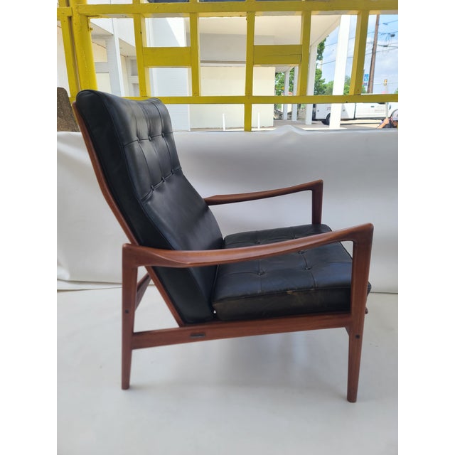Mid-Century Modern Orenas Teak Leather Lounge Chair Ib Kofod Larsen For Sale - Image 3 of 17
