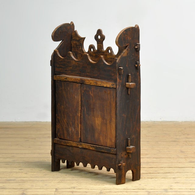 Rustic Vintage Folk Art Cabinet in Pine, 1920 For Sale - Image 3 of 13