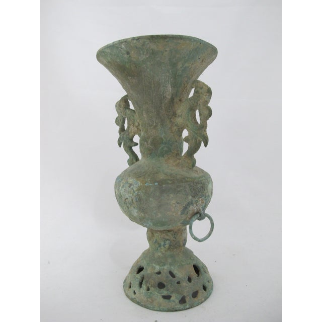 Chinese Archaic Bronze Ware Fengshui Ritual Vessel Hu Vase With Dragon Handles For Sale - Image 13 of 14