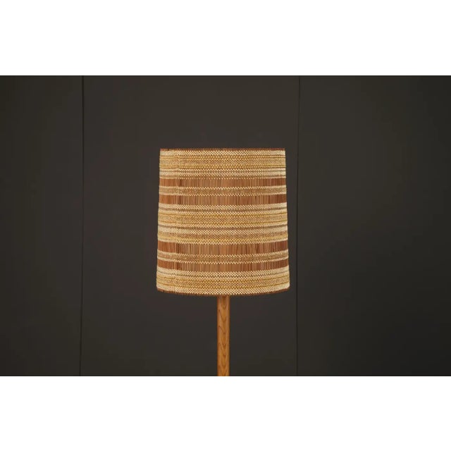 1960s 1960s Maria Kipp Raffia Lampshade in Burnt Sienna and Honeycomb Stripe For Sale - Image 5 of 9
