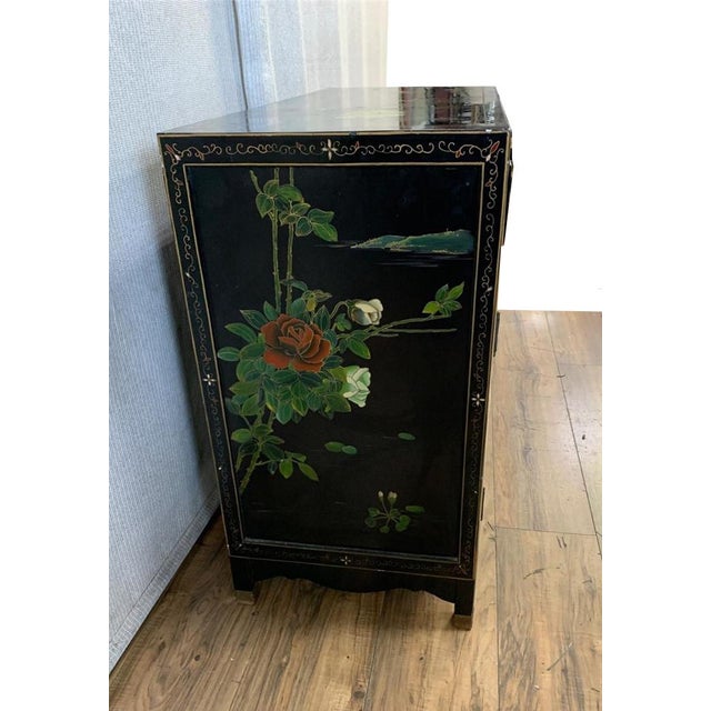 1970s Vintage Chinese Asian Black Lacquer Cabinet Side Entry Table W Stone Onlay For Sale - Image 5 of 9