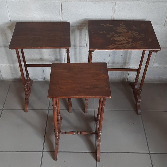 English Edwardian Nesting Tables, 1930s, Set of 3 For Sale - Image 4 of 13