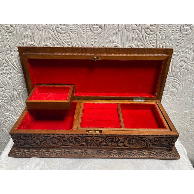 1950s Vintage Black Forest Hand Carved Walnut Jewelry Box For Sale - Image 4 of 13