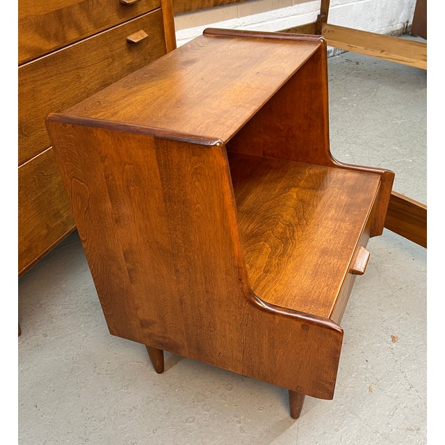 Wood Mid-Century Russel Wright for Conant Ball Nightstands For Sale - Image 7 of 14