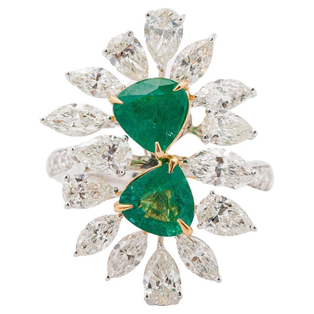 Early 21st Century Natural Zambian Emerald 1.86cts & Diamond 2.95cts Ring in 18k Gold For Sale - Image 5 of 18