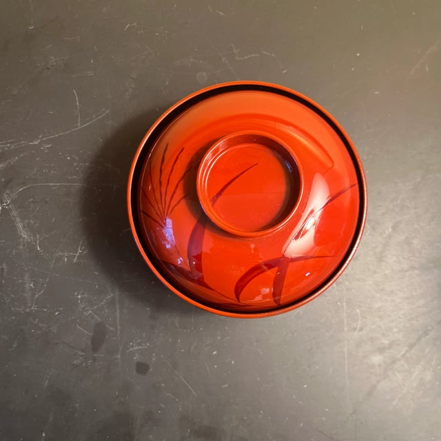 Early 21st Century Early 21st Century Japanese Lacquer Ware Rice Bowls With Lids- Set of 5 For Sale - Image 5 of 13