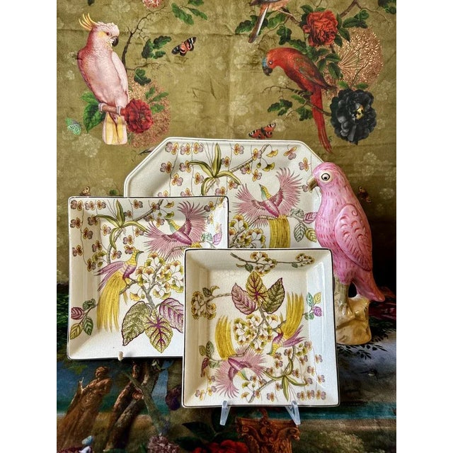 Vintage Octagonal Spring Tray from Quaint & Quality For Sale - Image 4 of 4