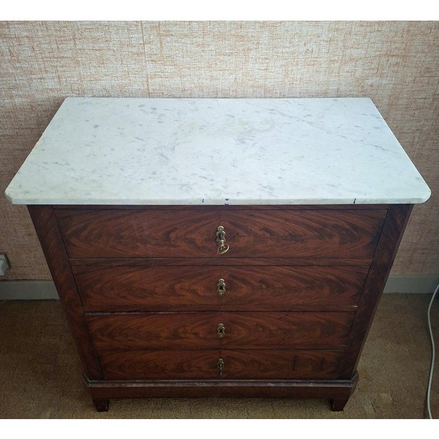 Louis-Philippe Chest of Drawers in Flame Mahogany with White Marble Top For Sale - Image 6 of 7