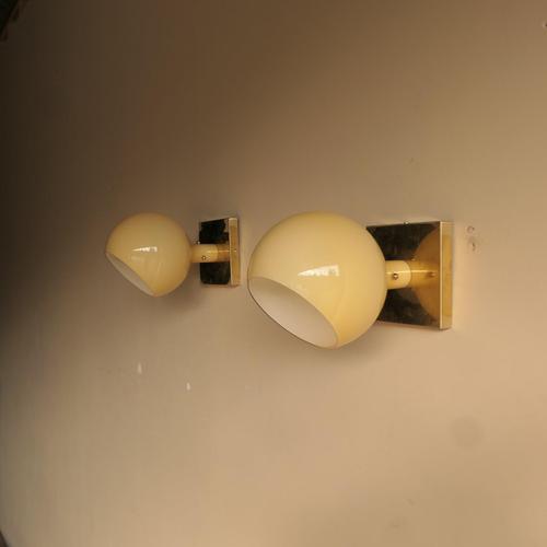 Glass Wall Sconces, Set of 2, in Good conditions. Up to 250V (Europe/UK Standard).The wiring of this item may be original...